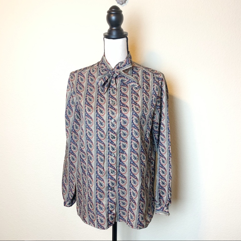 Vintage Levi’s paisley button down shirt